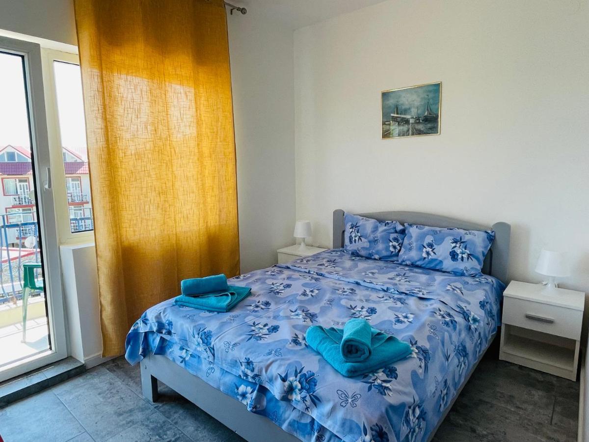 Pierre La Tarmul Marii -Primim Vouchere Vacanta Albergue Costinesti Exterior foto