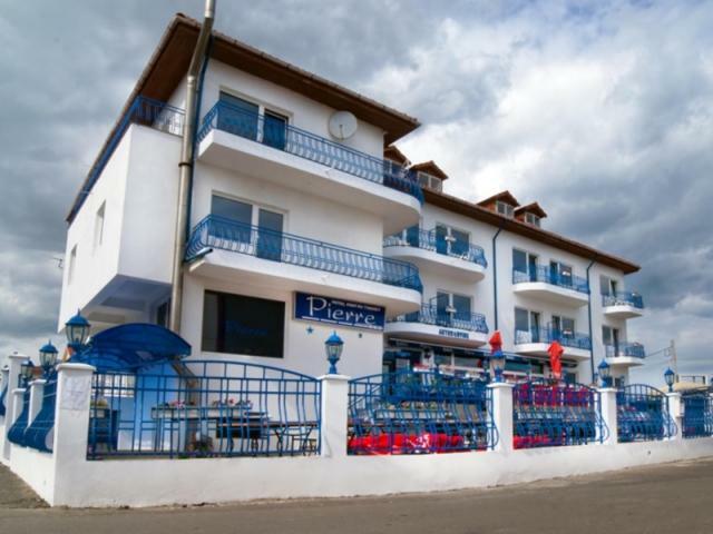Pierre La Tarmul Marii -Primim Vouchere Vacanta Albergue Costinesti Exterior foto